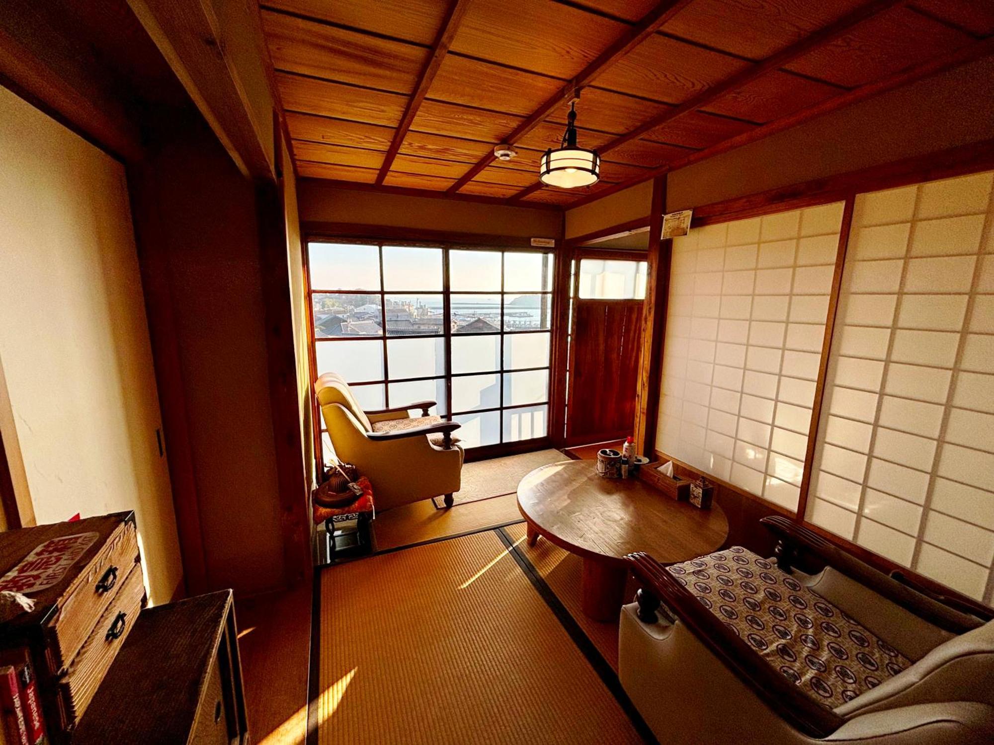 城跡石垣上の絶景古民家宿 鞆城茶屋庵 Tomo Extérieur photo